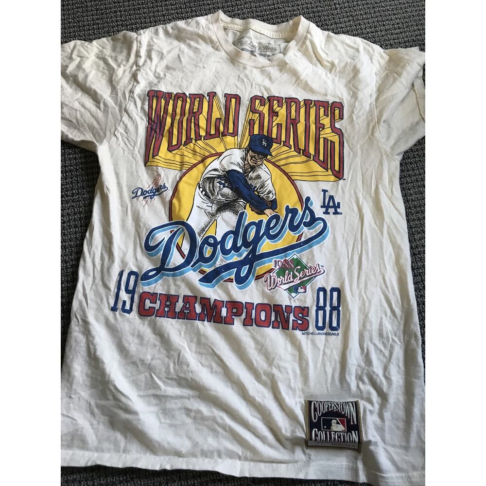 Mitchell & Ness Cooperstown Collection Tee‎ ‘88 Dodgers Medium